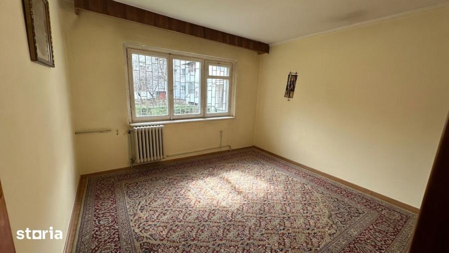 Apartament cu 2 camere decomandat în Calea București
