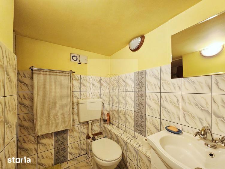Casă cu 6 camere cu Teren 79 Mp în Central
