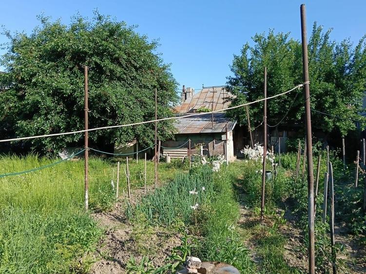 Casă cu 4 camere în Șerbănești