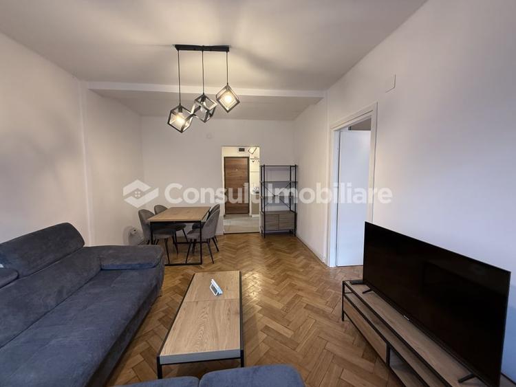 Apartament cu 2 camere semidecomandat în Central