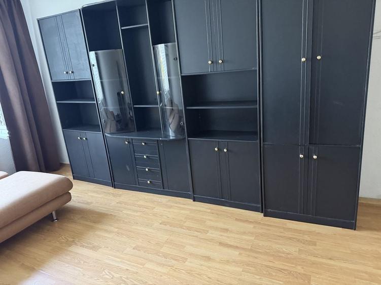 Apartament cu 3 camere în Runcu