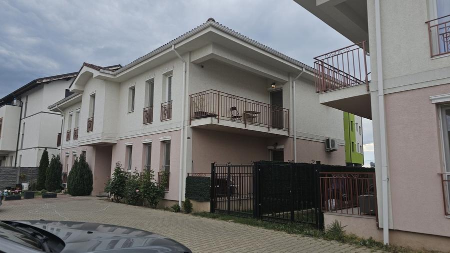 Apartament cu 3 camere semidecomandat în Braytim