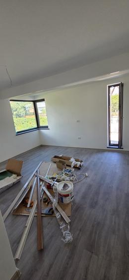 Apartament cu 2 camere decomandat în Trivale
