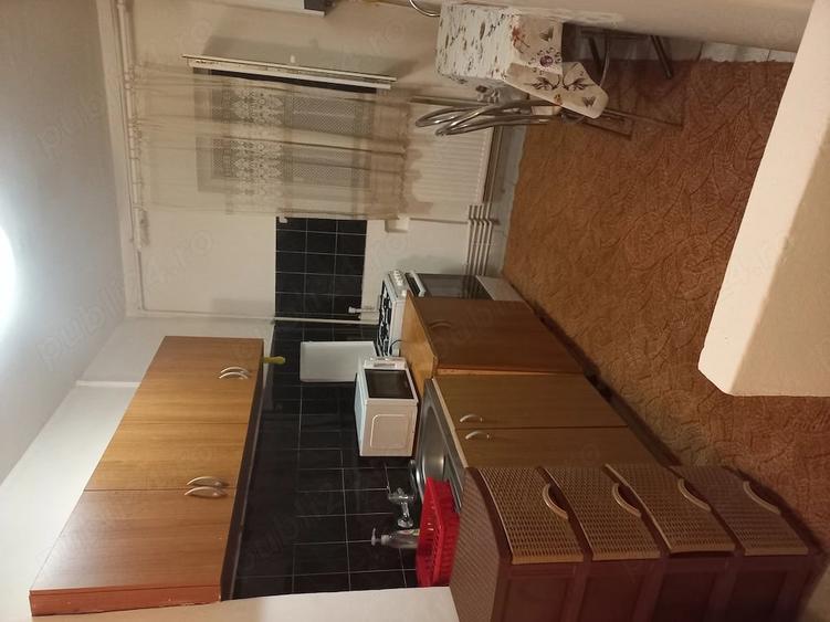 Apartament cu 2 camere semidecomandat în Lipovei