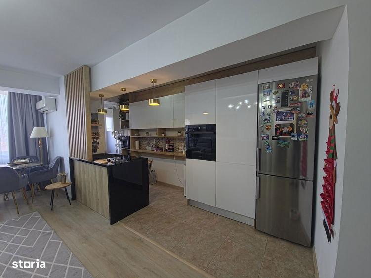 Apartament cu 3 camere, mobilat în Central