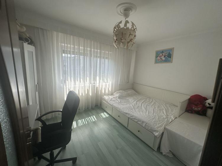 Apartament cu 2 camere semidecomandat în Prundu