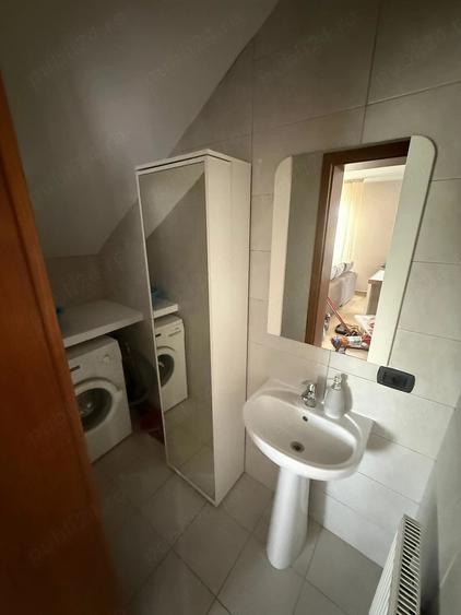 Apartament cu 3 camere decomandat în Dumbrăvița