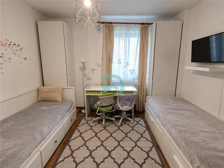 Apartament cu 3 camere decomandat în Avantgarden