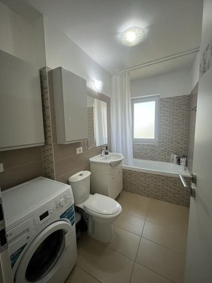 Apartament cu 2 camere semidecomandat în Giroc