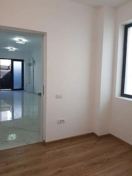 Casă individuală cu 6 camere cu Canalizare în Grozăvești