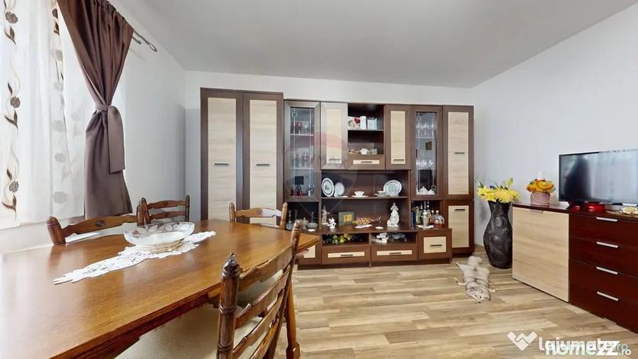 Casă cu 4 camere cu Teren 1004 Mp în Hărman