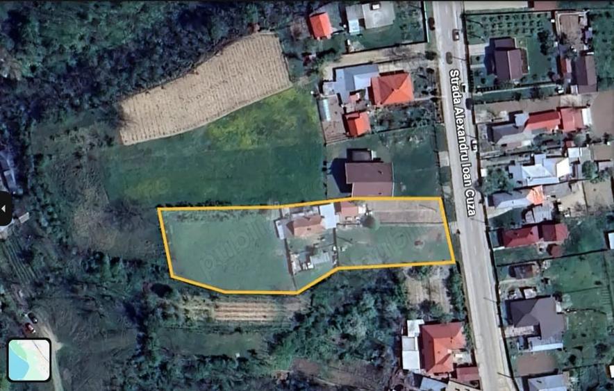 Teren de 2950 mp, în Central