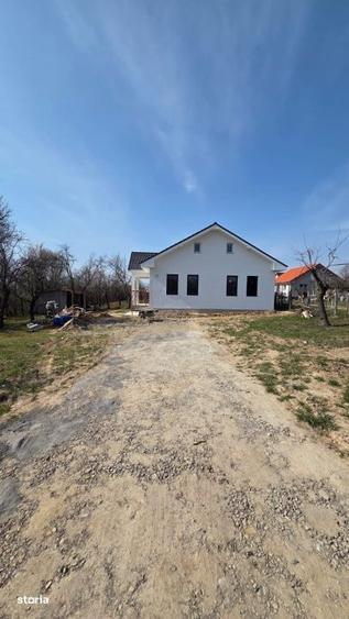 Casă cu 3 camere în Viile Satu Mare