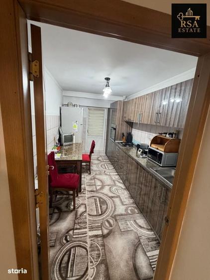 Apartament cu 3 camere în Traian