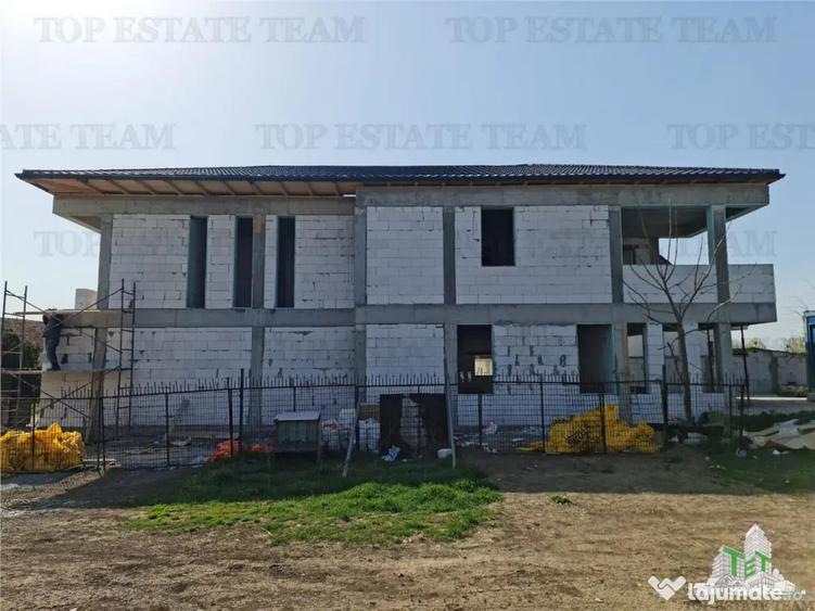 Casă cu 6 camere cu Teren 450 Mp în Valu lui Traian