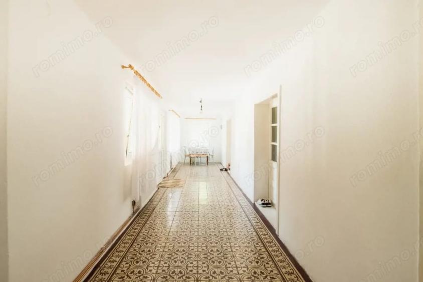 Casă cu Teren 2634 Mp în Jebel