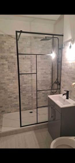 Direct proprietar.Prima inchiriere ap. 2 cam,Pajura. Etaj 1/4, renovat recent, mobilier si electrocasnice noi. Situat vizavi de Scoala Gimnaziala 178 - 6