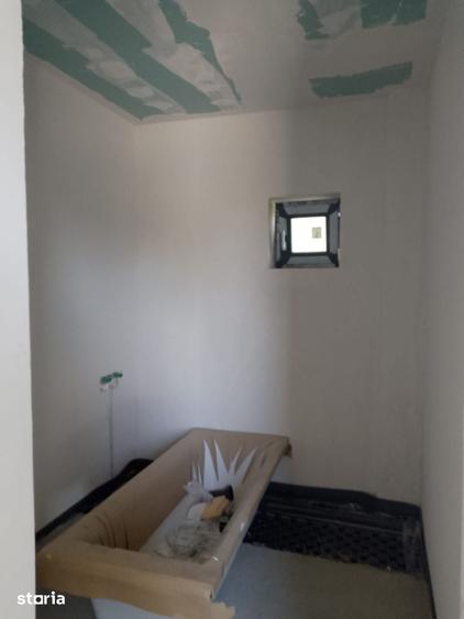 Casă cu 4 camere cu Teren 867 Mp în Chiscani