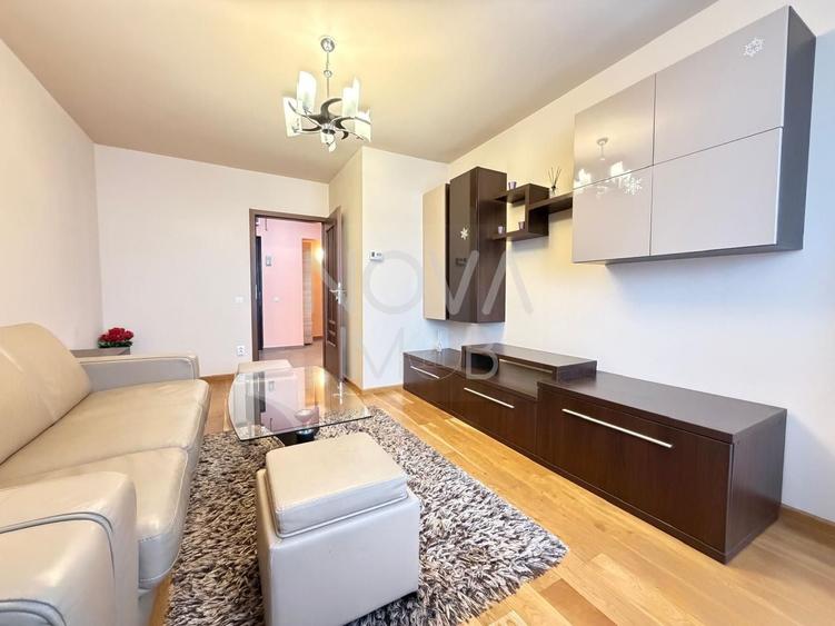 Apartament cu 3 camere decomandat, mobilat în Hipodrom 3