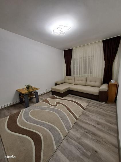 Vand garsoniera Mioveni parter, Maxi-Taxi ,pretabil spatiu - 5
