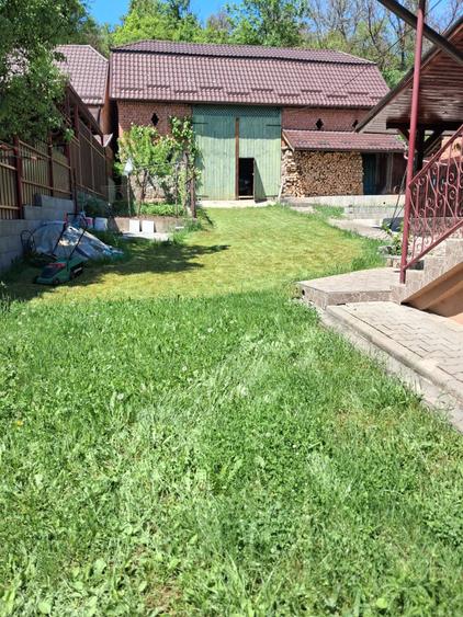 Casă individuală cu 52 camere cu Teren 1500 Mp în Exterior Vest