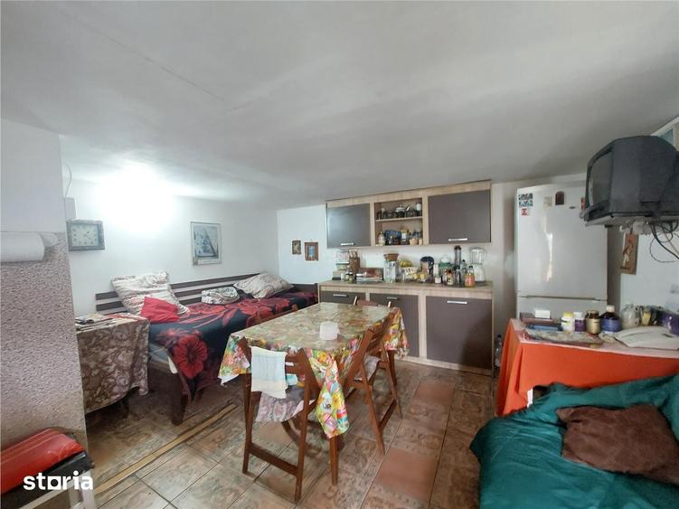 Casă cu 2 camere cu Teren 228 Mp în Hașdeu