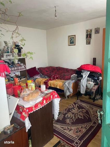 Casă cu 3 camere în Crihan