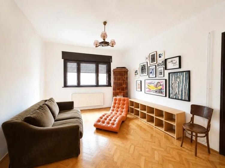 Apartament cu 4 camere semidecomandat, mobilat în Basarab