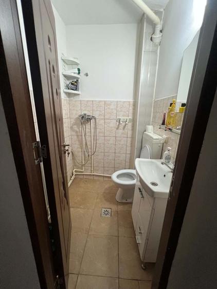 Garsonieră decomandată în Central