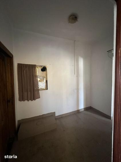 Spațiu comercial, de 700 mp, în Corod