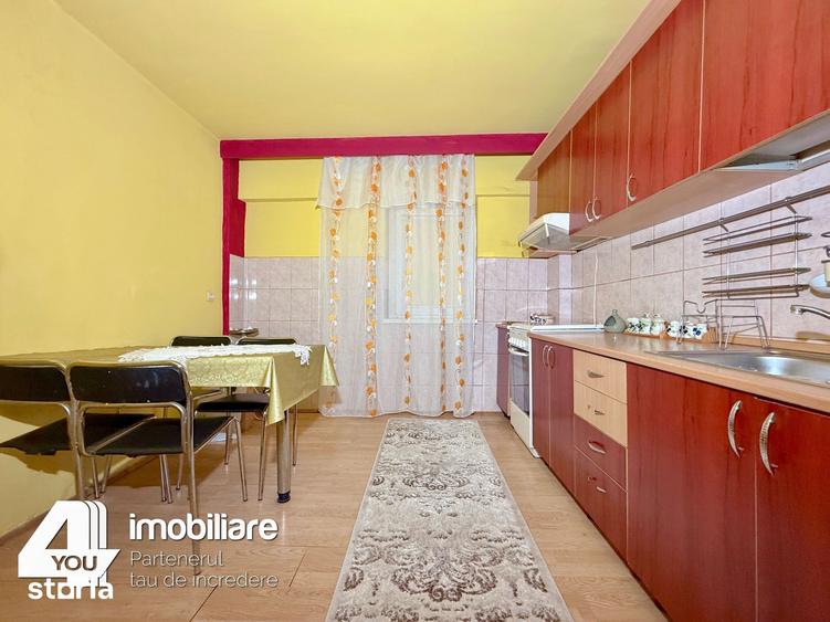 Apartament cu 3 camere semidecomandat în Ultracentral