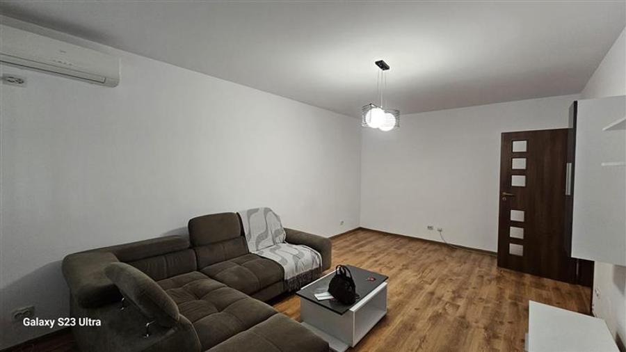 Apartament cu 2 camere decomandat în Berceni