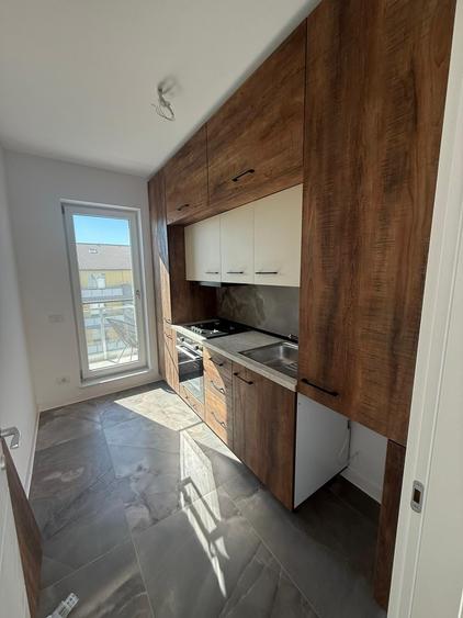 Apartament cu 2 camere semidecomandat în Giroc