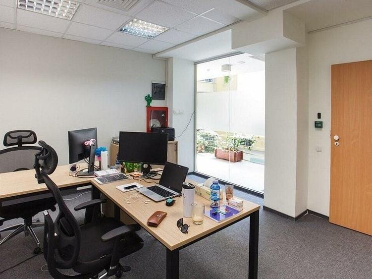 Spațiu comercial, de 1,590 mp, în Ultracentral