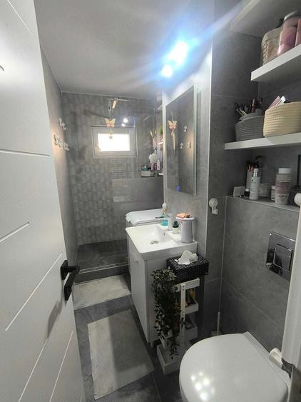 Apartament cu 3 camere decomandat, mobilat în Șagului