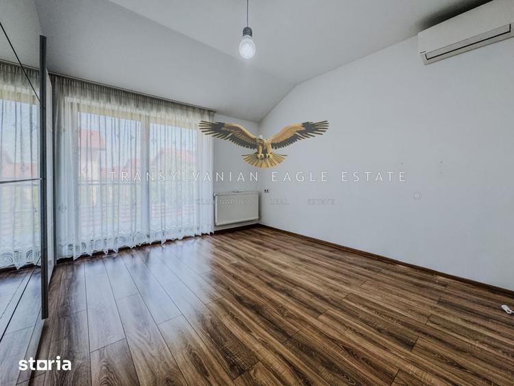 Casă cu 5 camere cu Teren 530 Mp în Gheorgheni