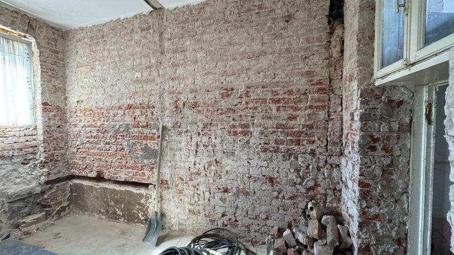 Casă individuală cu 5 camere în P-ța Romană
