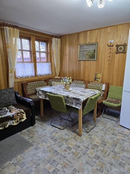 Casă cu 4 camere în Românești