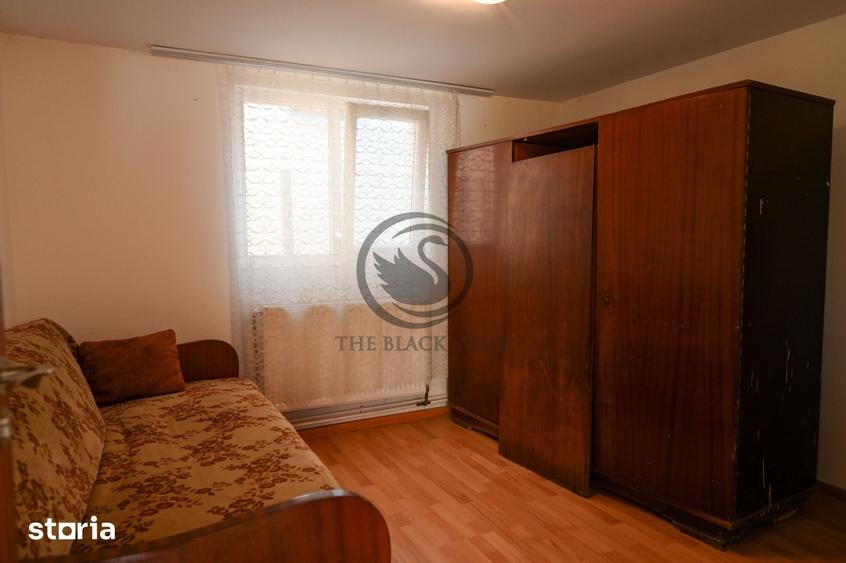 Casă cu 2 camere decomandat cu Teren 444 Mp în Bucov