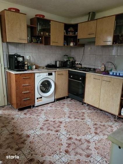 Casă cu 4 camere cu Teren 162 Mp în Central