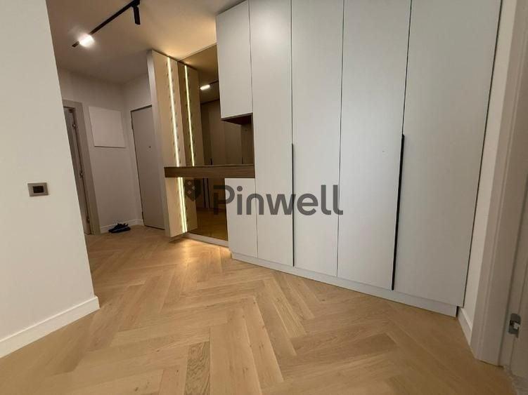 Apartament cu 4 camere decomandat, mobilat în Central