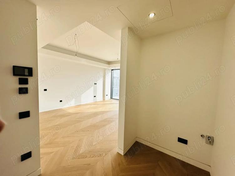 Apartament cu 3 camere decomandat în Barbu Văcărescu