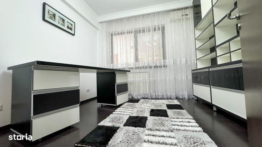 Apartament cu 4 camere decomandat în Aviației