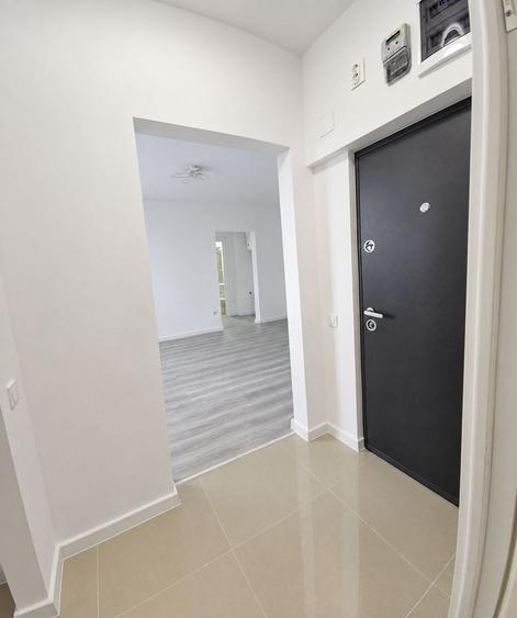 Apartament renovat complet, luminos, cu balcon închis și A/C,Pajura - 3