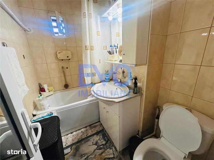 Garsonieră decomandată în Primăverii