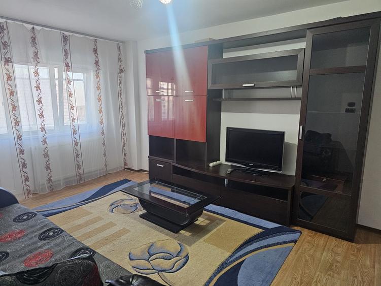 Apartament cu 2 camere decomandat în Petroșani