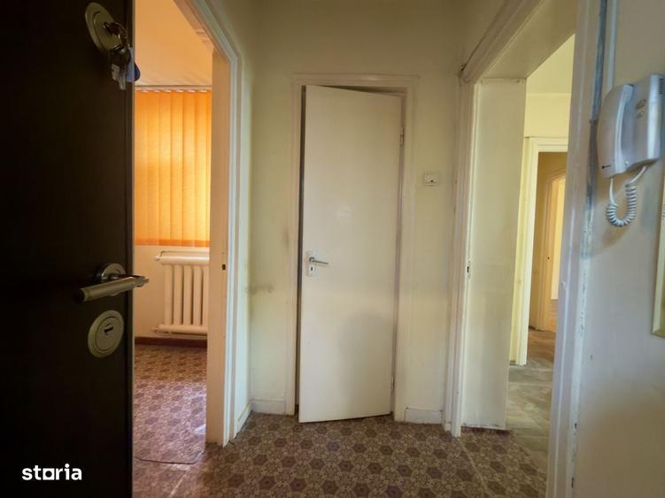 Apartament cu 2 camere semidecomandat în Obor