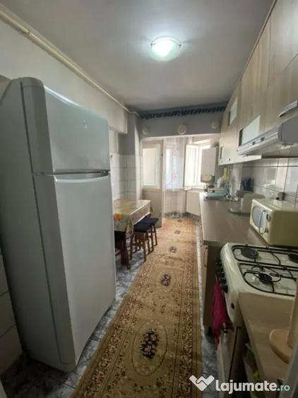 Apartament cu 2 camere decomandat, mobilat în Gării