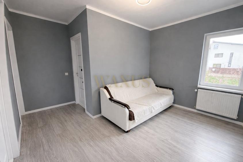 Duplex cu 5 camere cu Canalizare în Florești