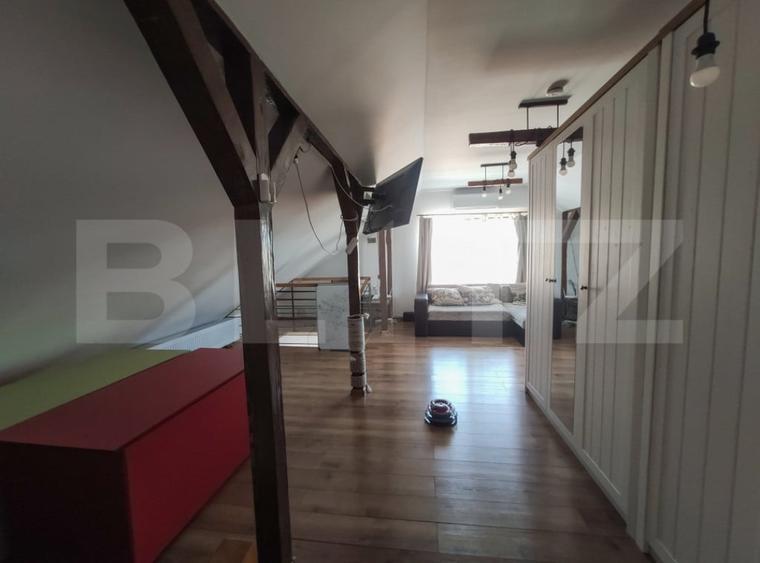 Casă cu 4 camere cu Teren 1483 Mp în Vetiș